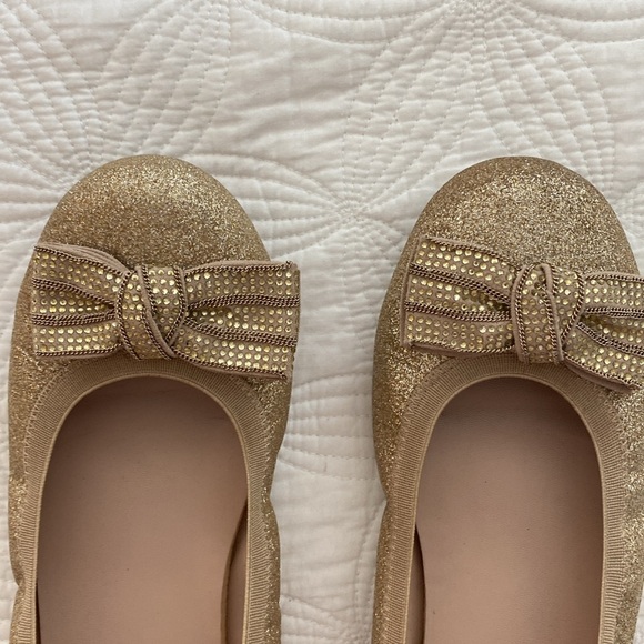 Stuart Weizmann gold ballet flats - Picture 3 of 8